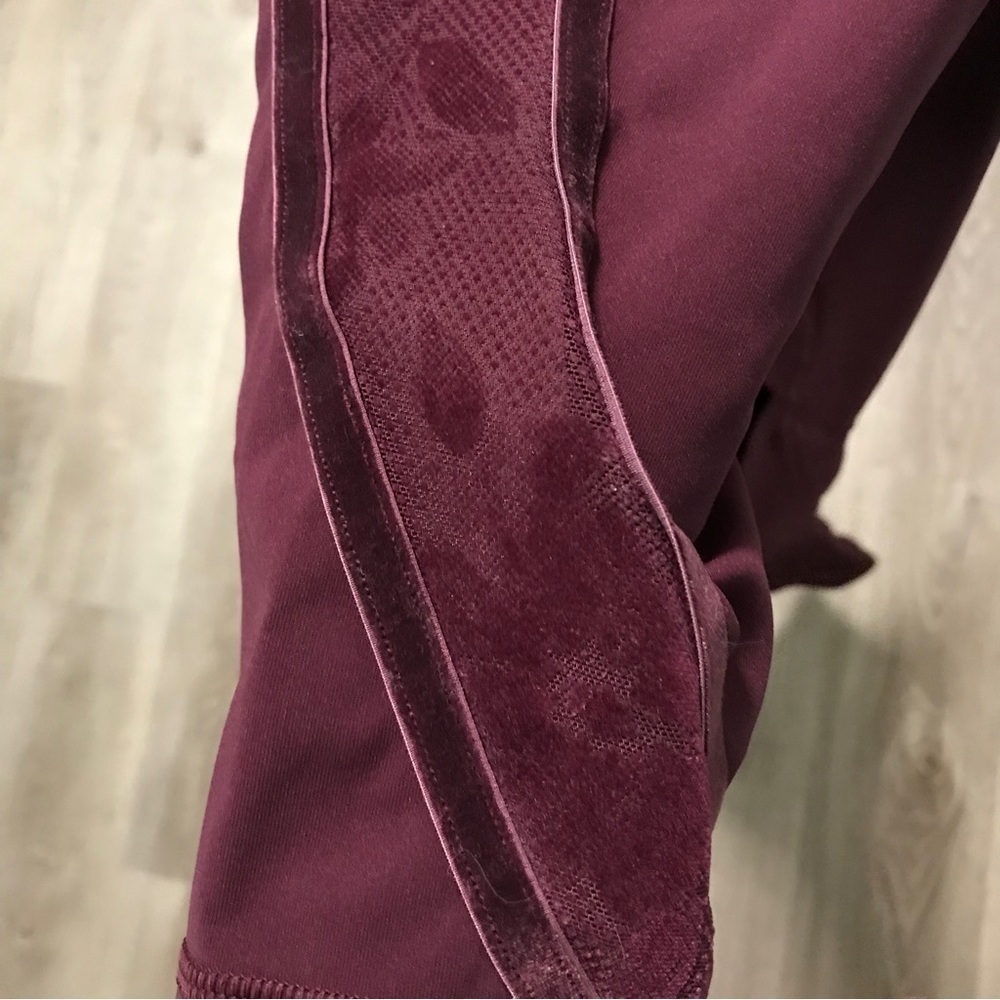 Lululemon Wunder Under Crop High-Rise Flocked 21” Dark Adobe Scatter Floral - Picture 2 of 4